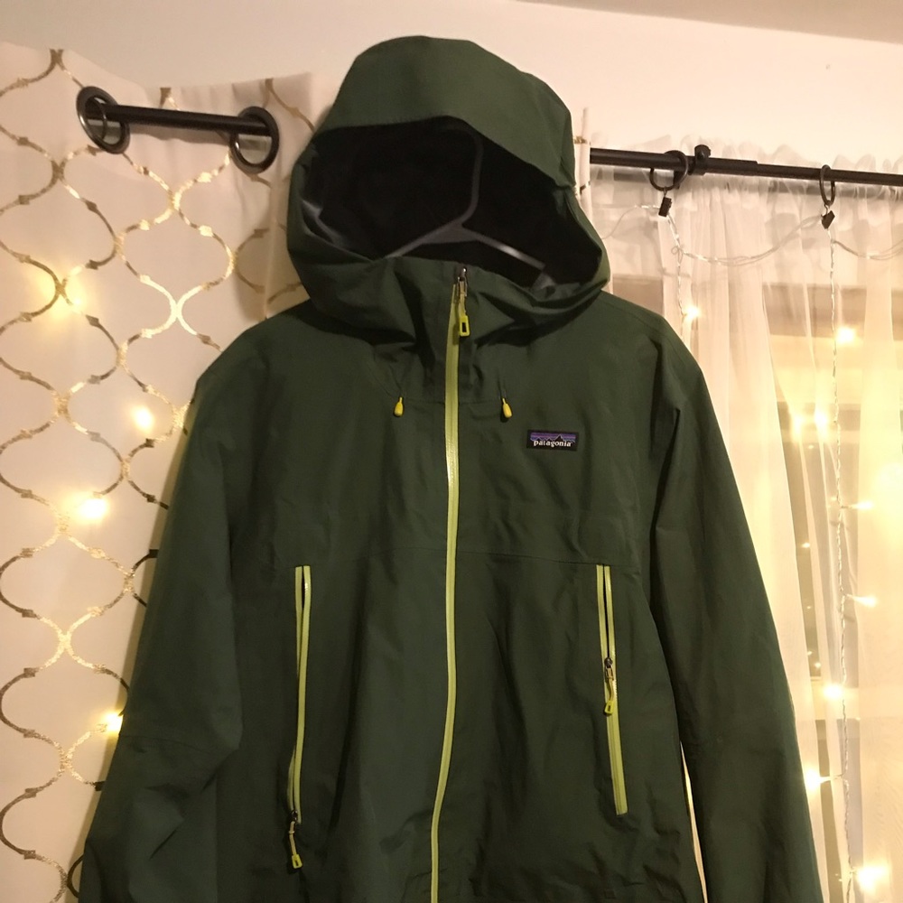 Patagonia Men’s Cloud Ridge Jacket